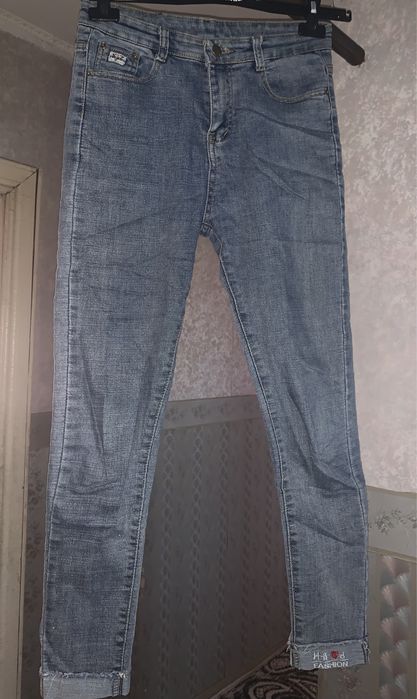 Продам юбки, джинсы