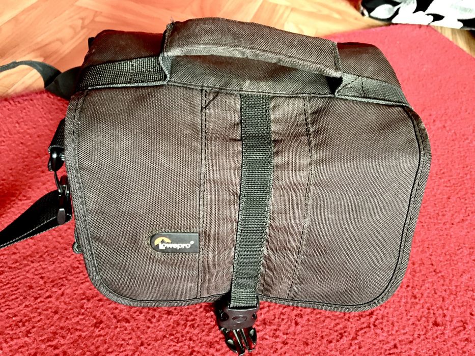 Фотоапарат Nikon D5200 с два обектива