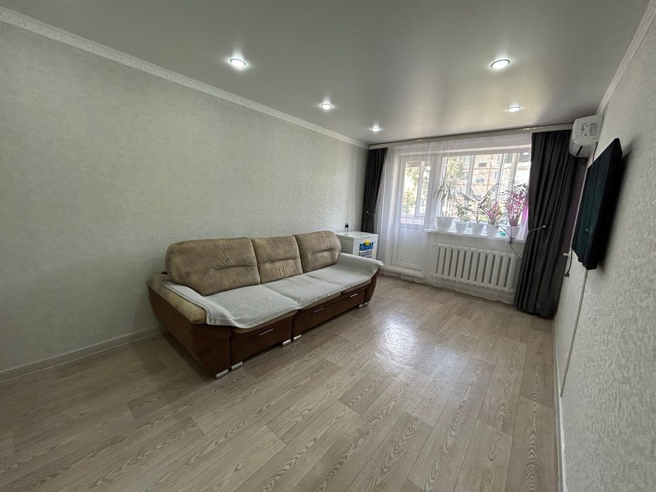 Город Житикара. Продается 3 кв. на 2 эт. 6мкрн 16д.