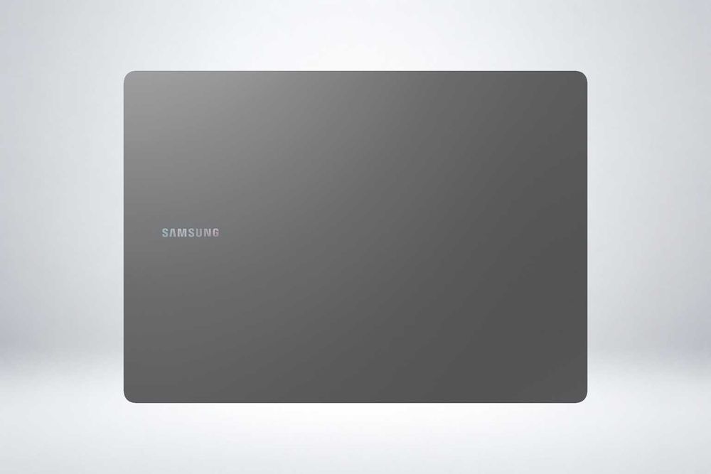 Samsung Galaxy Book 5 Pro/ Core Ultra 7/ 32GB DDR5/ 1TB / AMOLED 120Hz
