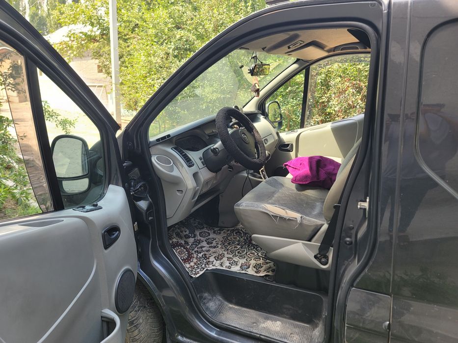 Opel vivaro sotiladi xolati zòr yurishlari yaxshi