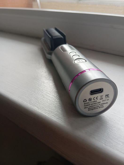 Утюжок / расческа выпрямитель