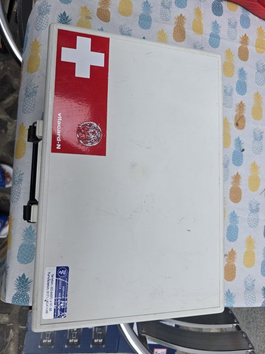 Vand defibrilator vechi de colectie