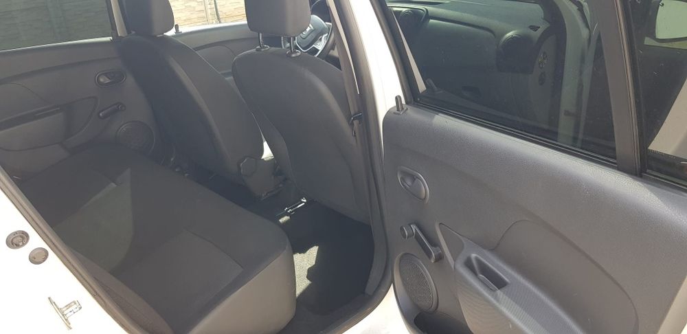 Vand logan anul 2013