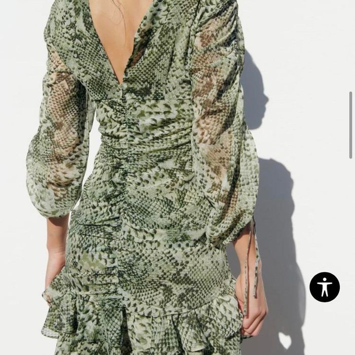 Рокля Zara змийски принт