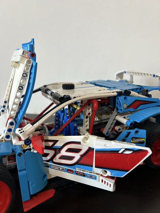 LEGO Technic 42077 Rally Car – mașină de raliuri, asamblată