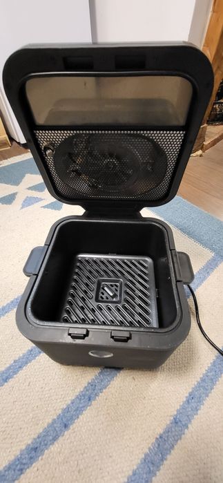 Еър Фрайър Мидея