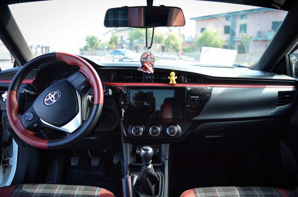 Toyota Corolla 1.33 2015