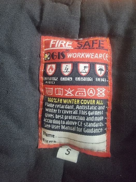 Продам спец одежды зимные