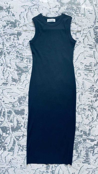 Черное платье с биркой