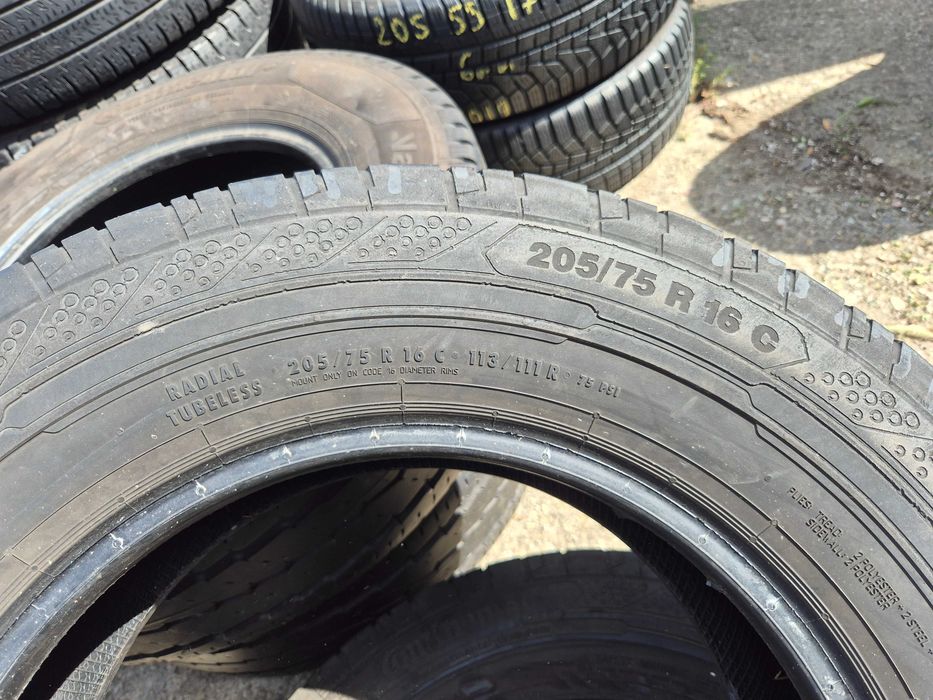 2 Anvelope de VARA - 205/75/16C - Continental Van Contact 200 - Stare F BUNA - DOT 2019 !