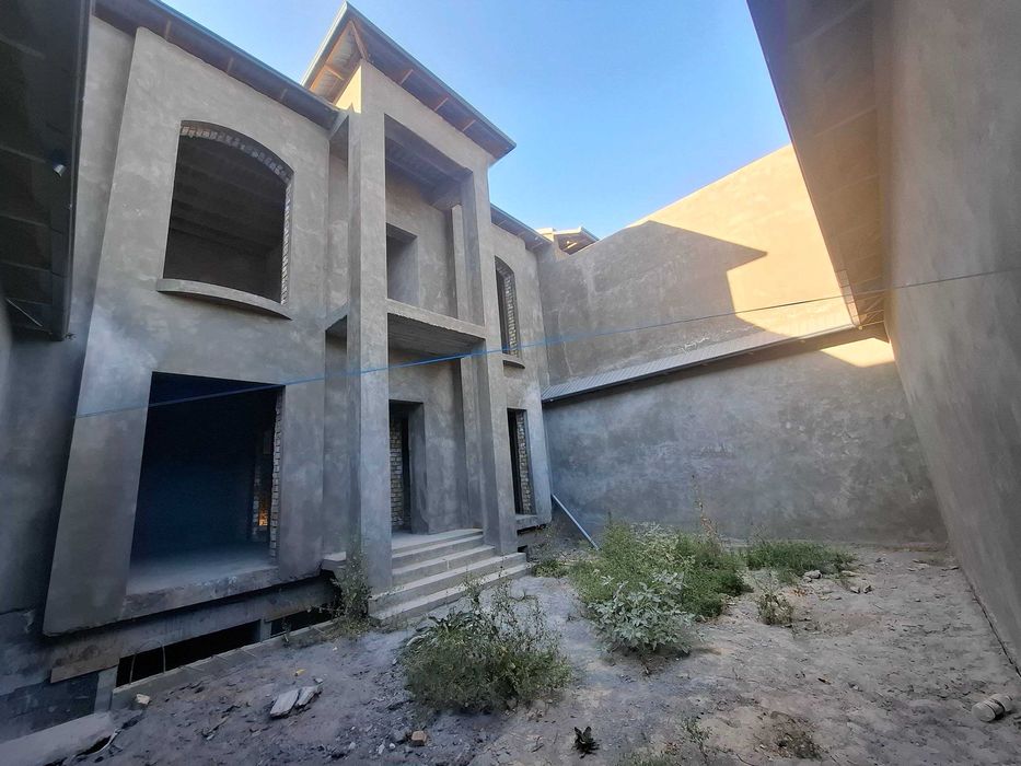 Продаётся трёхуровневая коробка в элитной махале