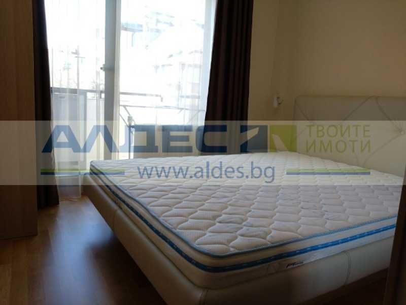 Дава се под наем Двустаен апартамент в София, Център - 57 кв.м за 690 € - Снимка #2