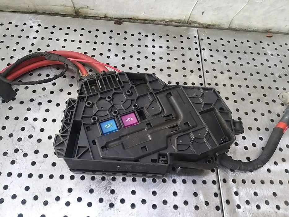 Panou sigurante borna baterie plus mercedes a class w177 a1775406032