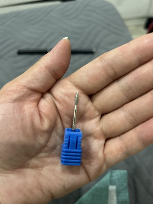 Продам маникюрные принадлежности