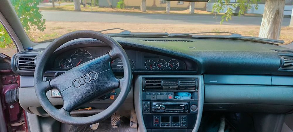 Продам AUDI A6 C4 переходка