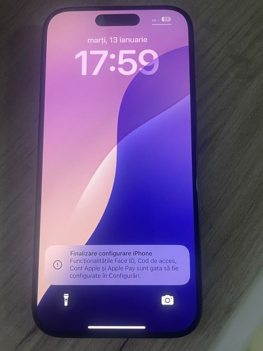 Vand iph 15-PRO 256-Gb stare perfecta