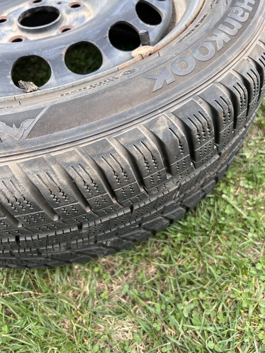 Anvelope  205/55/16 Hankook cu jante de tabla 5x112