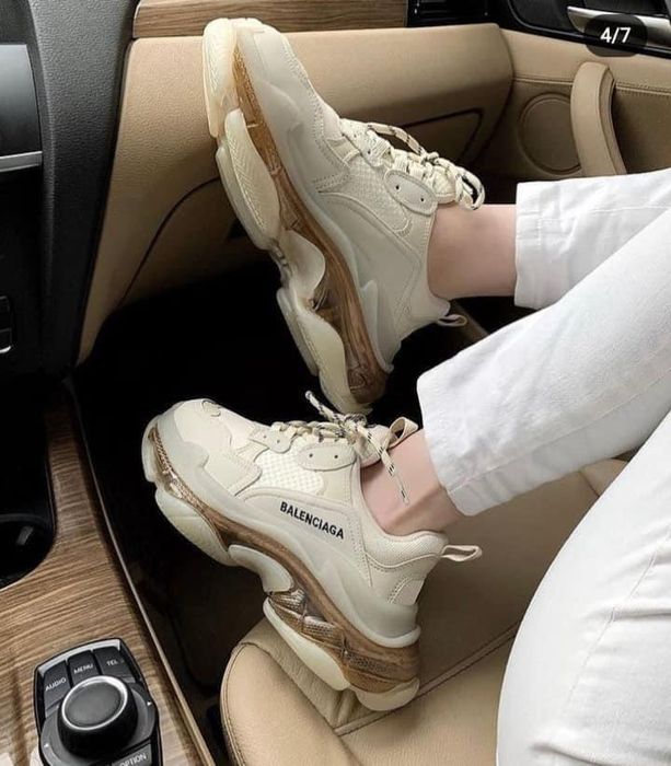 Balenciaga triple s