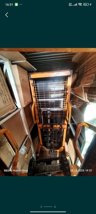 Штабелёр гедровлически