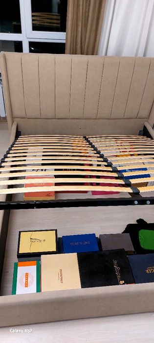 Срочно продается кровать для спальни