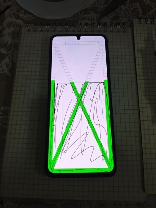 На запчасти Продам или обменяю 2 телефона z flip 3