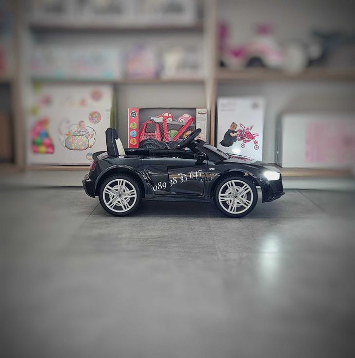 ТОП ЦЕНА!НОВО!Акумулаторна кола Audi R8 BLACK с 12V батерия,меки гуми