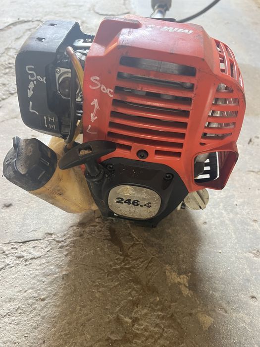 Motocoasa Makita Dolmar