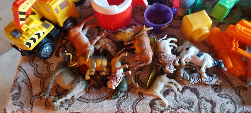 Игрушки все за 3000