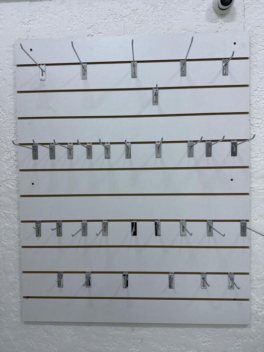 Продам мебель под бизнес (аптека)