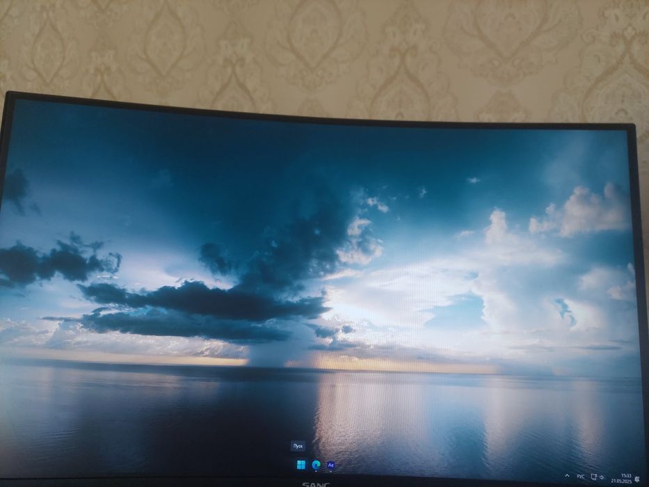 Монитор в идеальным состоянии