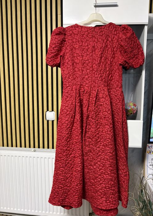 Rochie midi eleganta