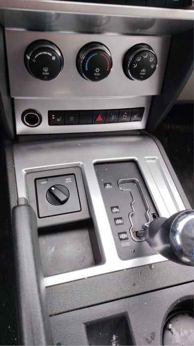 Vand masina dodge nitro