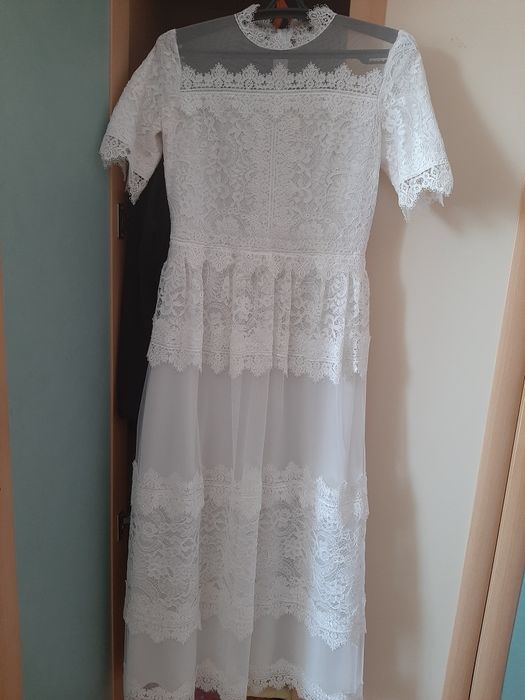 Продам белое платье, шубу мутон