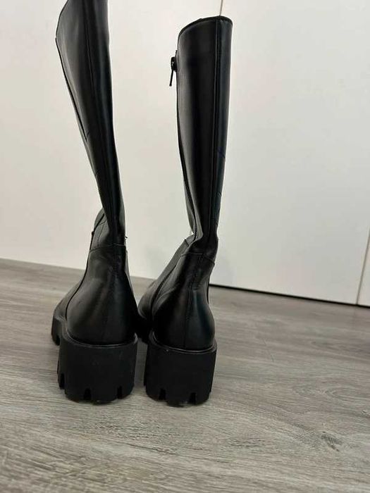 Cizme din piele marimea 37