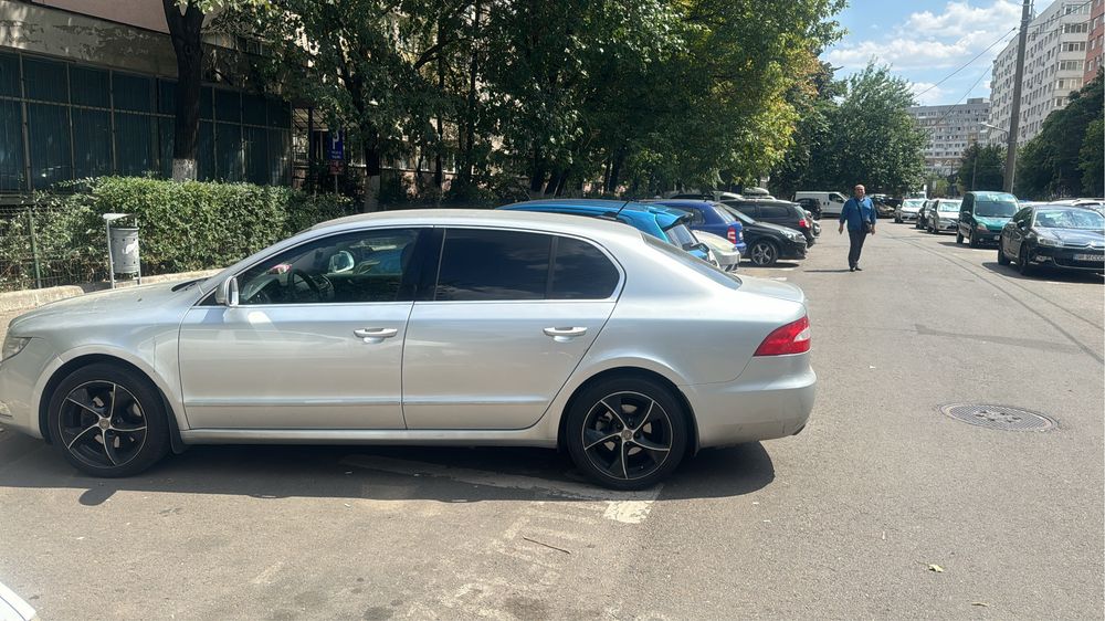 SKODA Superb 2009 — imagine 3