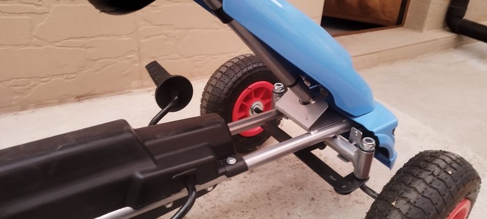 Детски картинг с надуваеми гуми