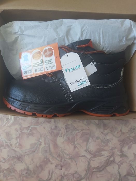 Продам ботинки  Talan.43р.