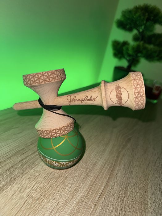 Kendama Johnny Raekes Broken Shape - Antiskid 2.0 maple & cherry