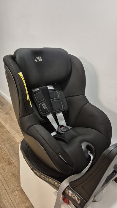 Britax Romer Swingfix M i size