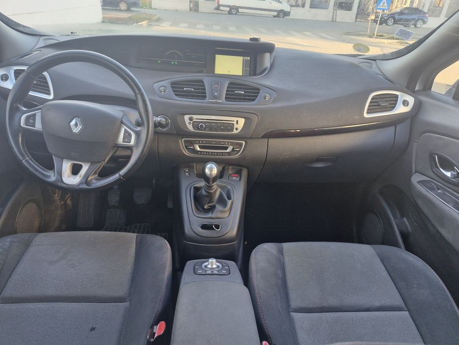 RENAULT Grand Scenic 2013 — imagine 5
