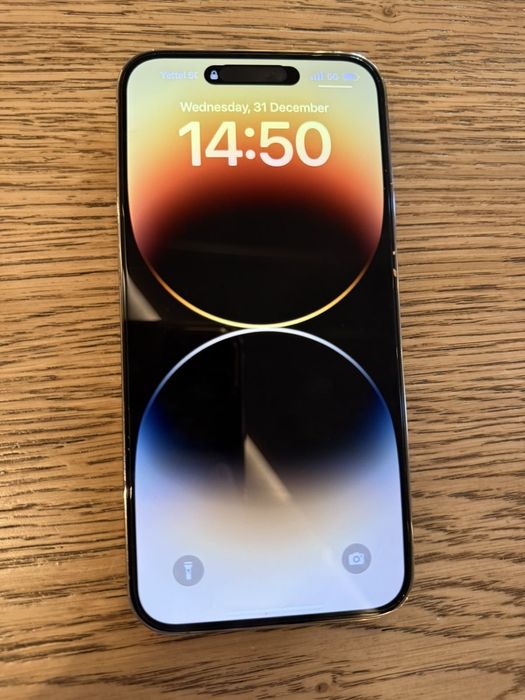 Iphone 14 max pro gold