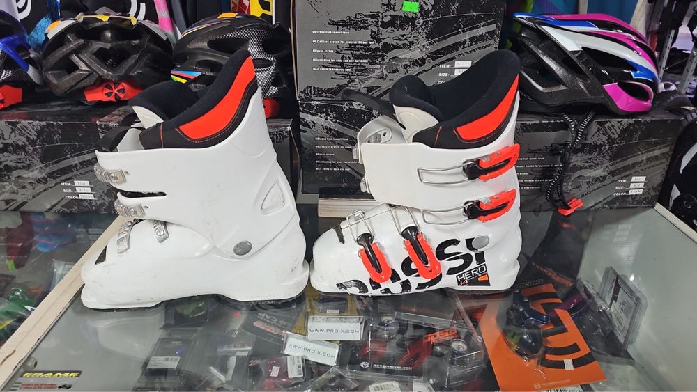 Ски обувки Rossignol