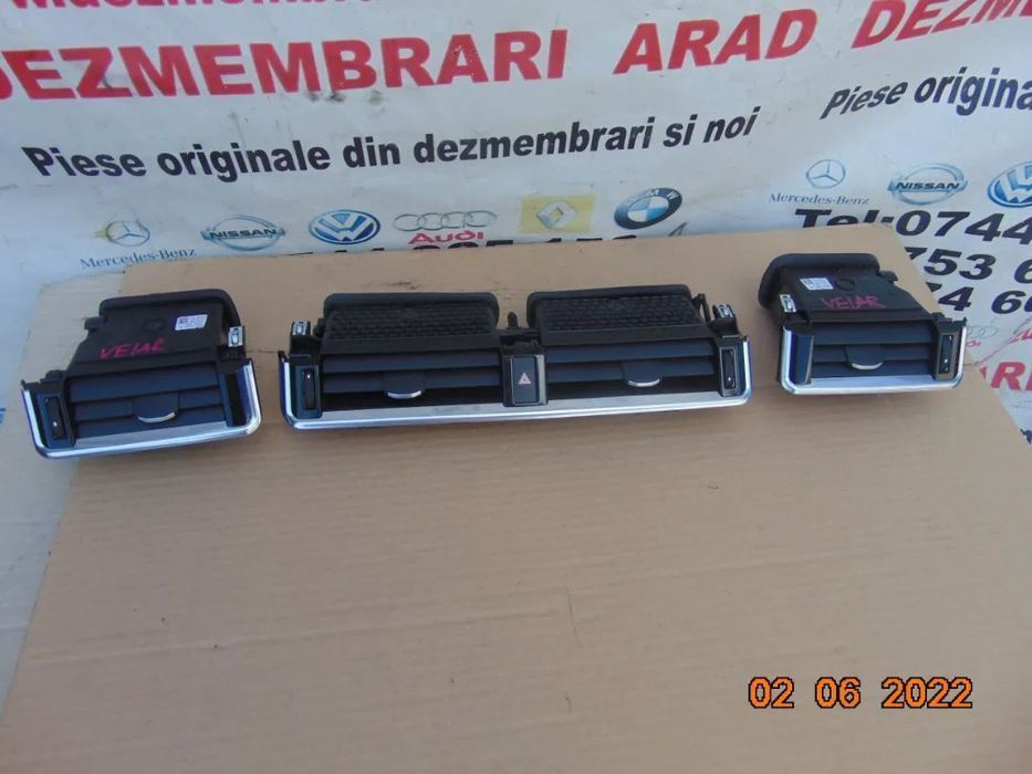 Grile ventilatie bord Range Rover Velar 2017+ grila aer bors stanga dr
