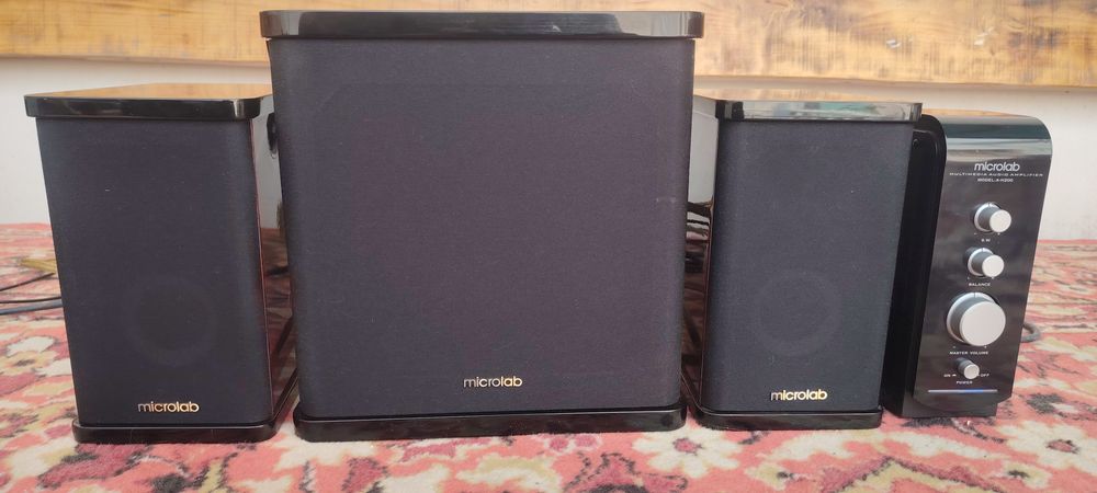 Колонки Микролаб Н-200