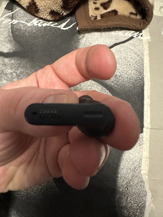 Casti JBL Tone Flex ca si noi !!