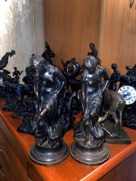 Часы и Статуэтки КАСЛИ