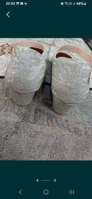 Pantofi argintii mărime 35