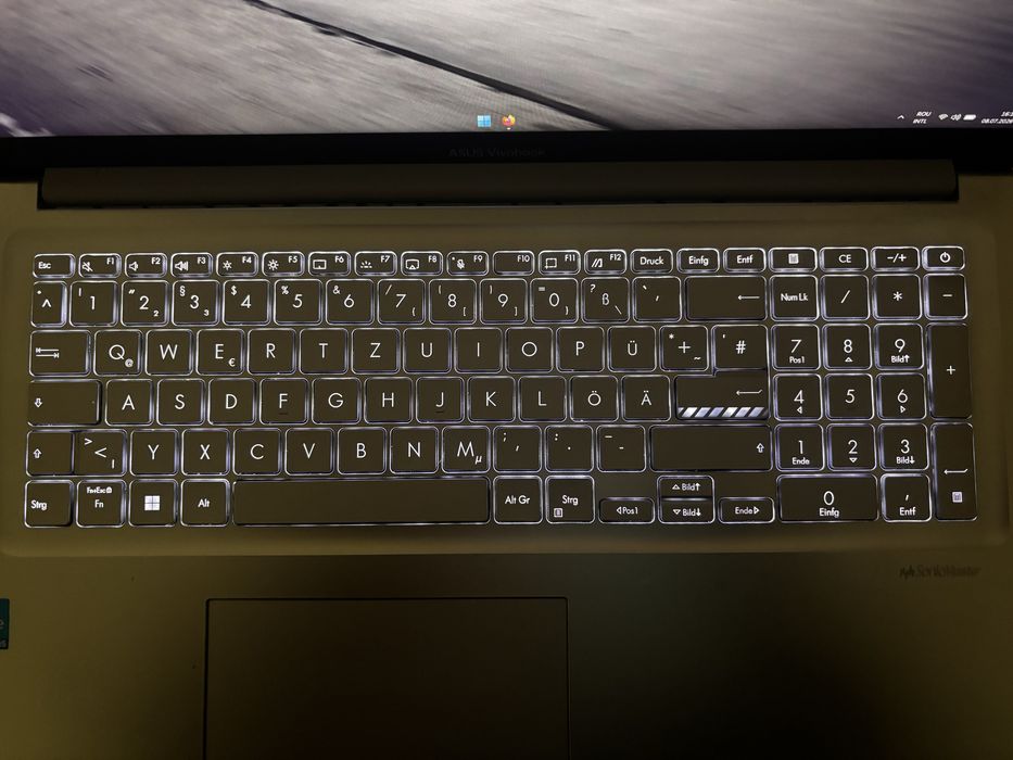 ASUS VivoBook 17 | i5-1235U | 16GB RAM | 512GB SSD | Windows 11 Pro