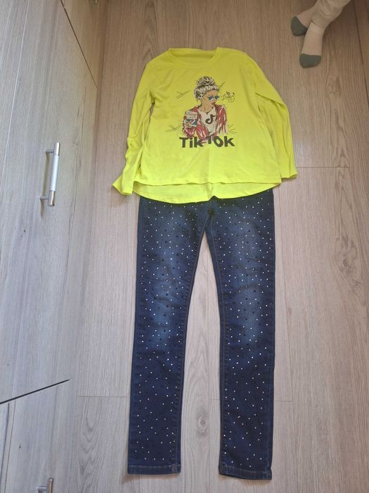 Детски дънки,две блузи и три клина